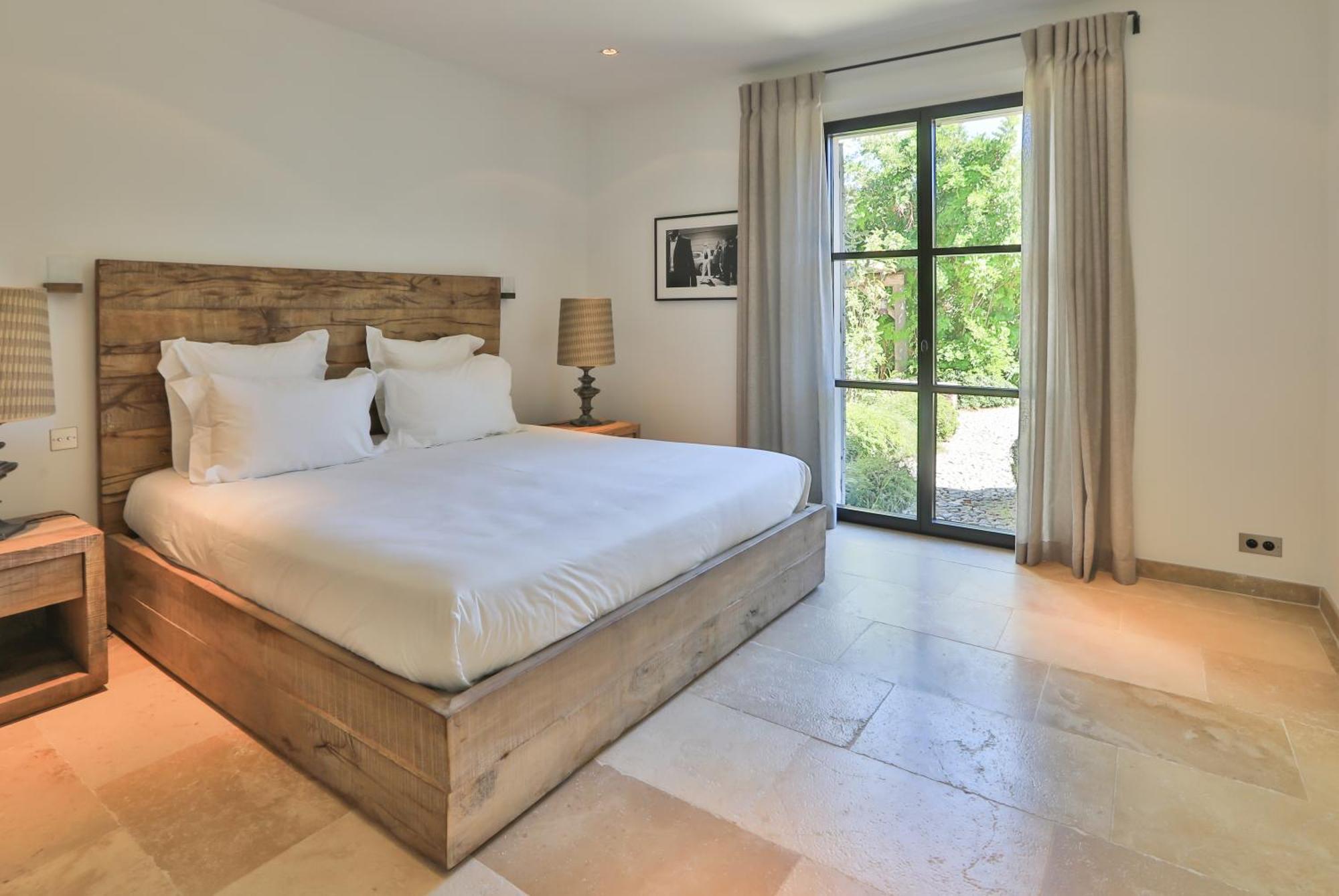 Vyylla Private Resort Saint-Tropez Rum bild