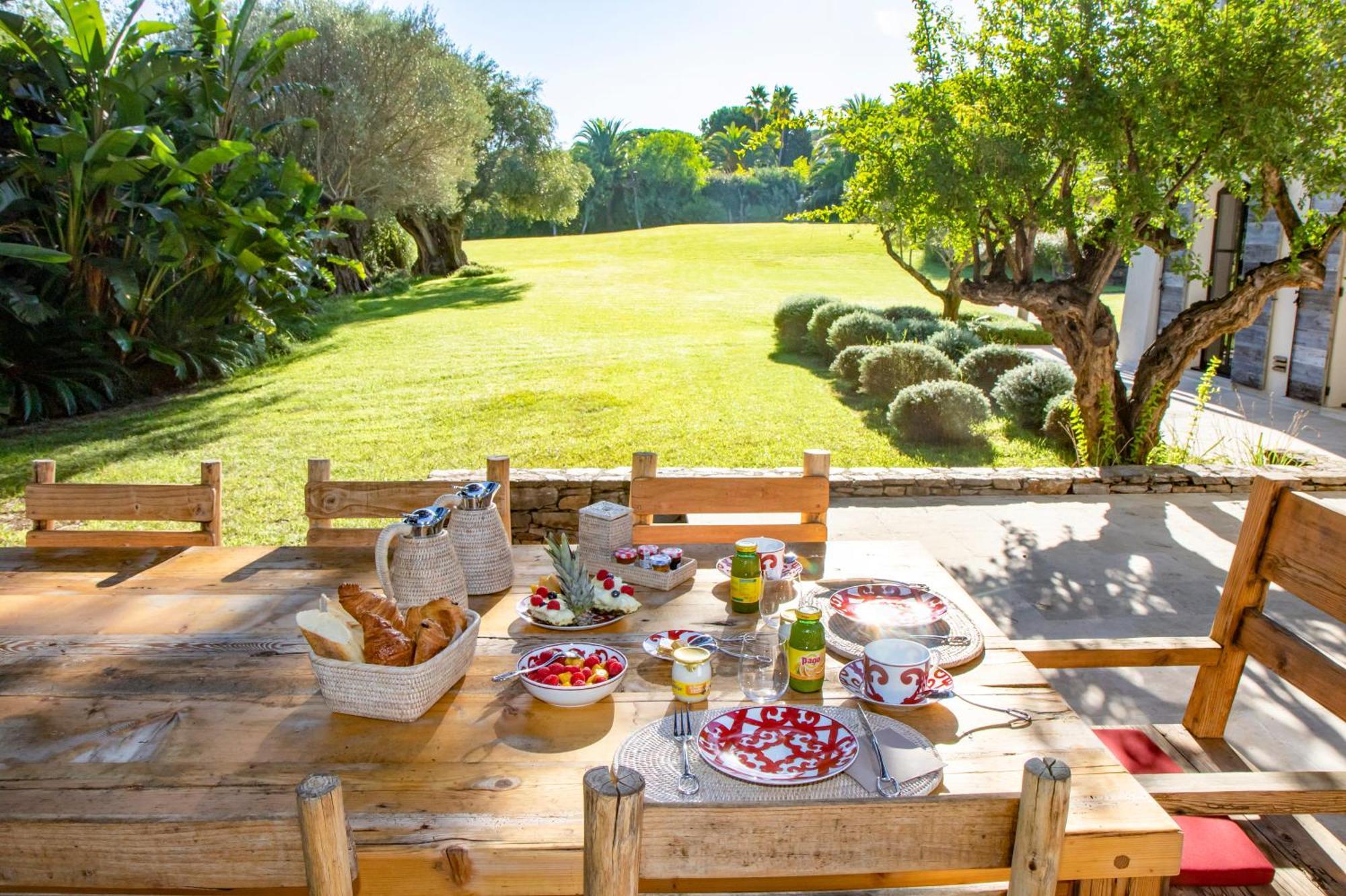 Vyylla Private Resort Saint-Tropez Rum bild